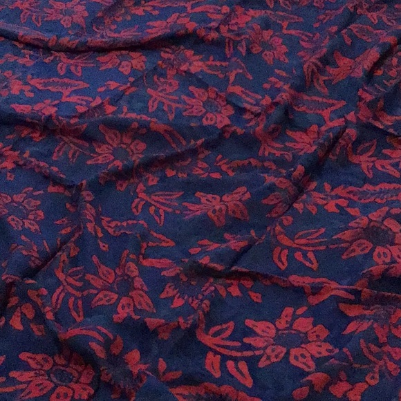 Tropical Pareo/Sarong Royal Blue Floral Print - Picture 4 of 4